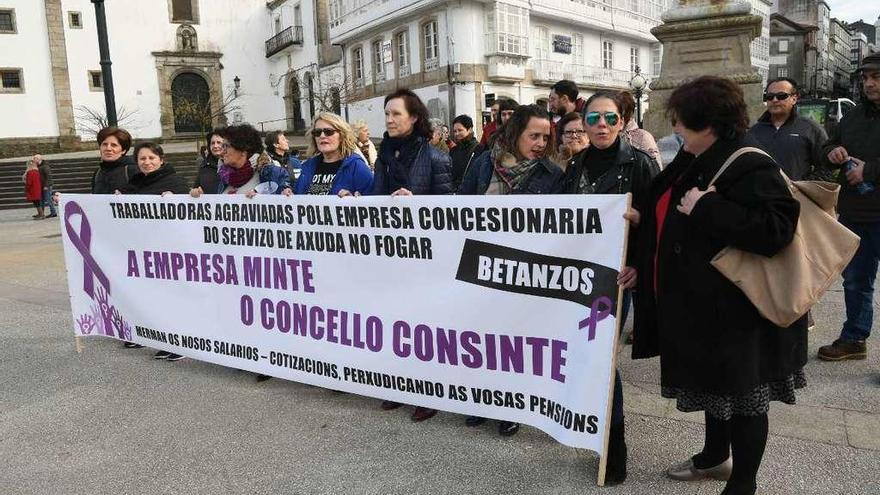 Protesta de las trabajadoras de ayuda a domicilio