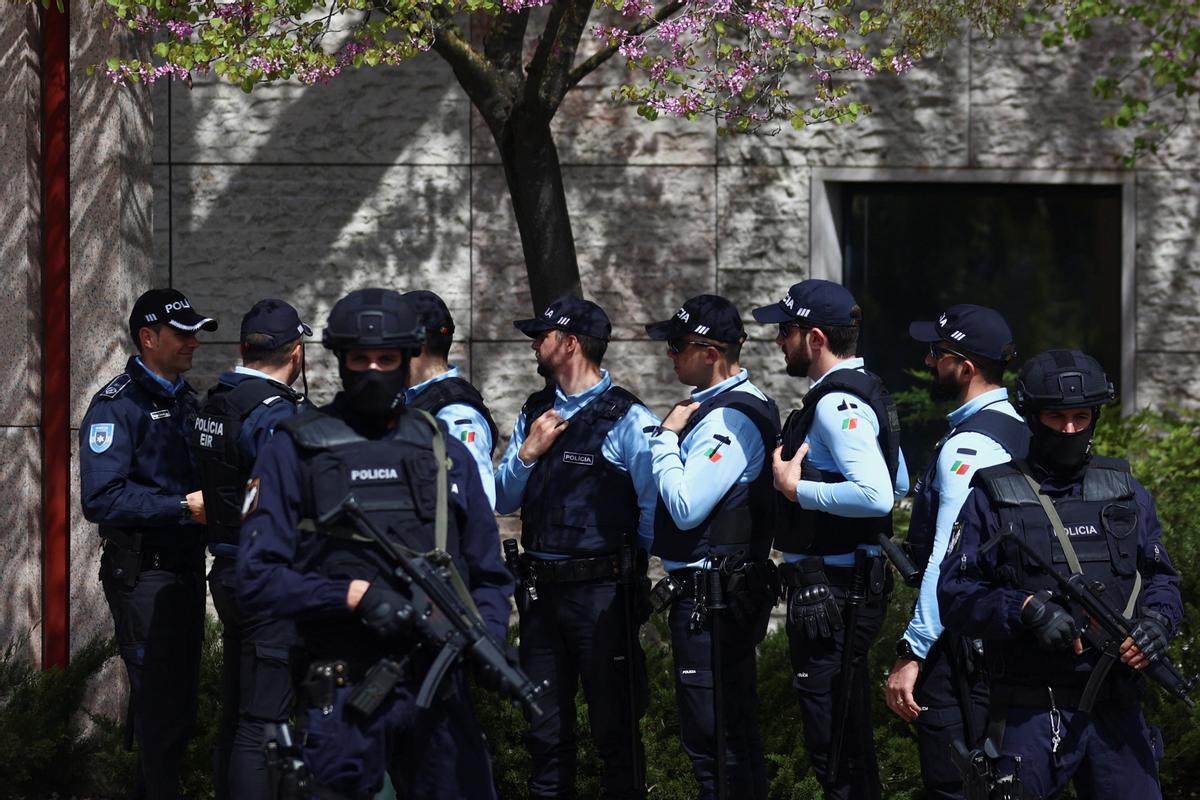 Knife attack at Ismaili Centre in Lisbon