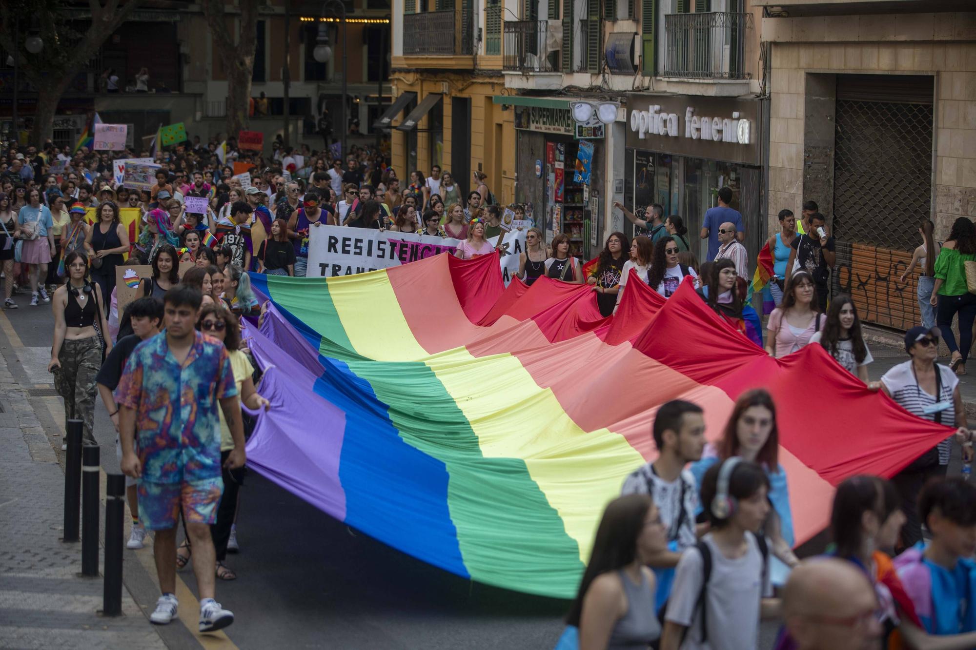 FOTOS | Manifestación del Orgullo LGTBI en Palma