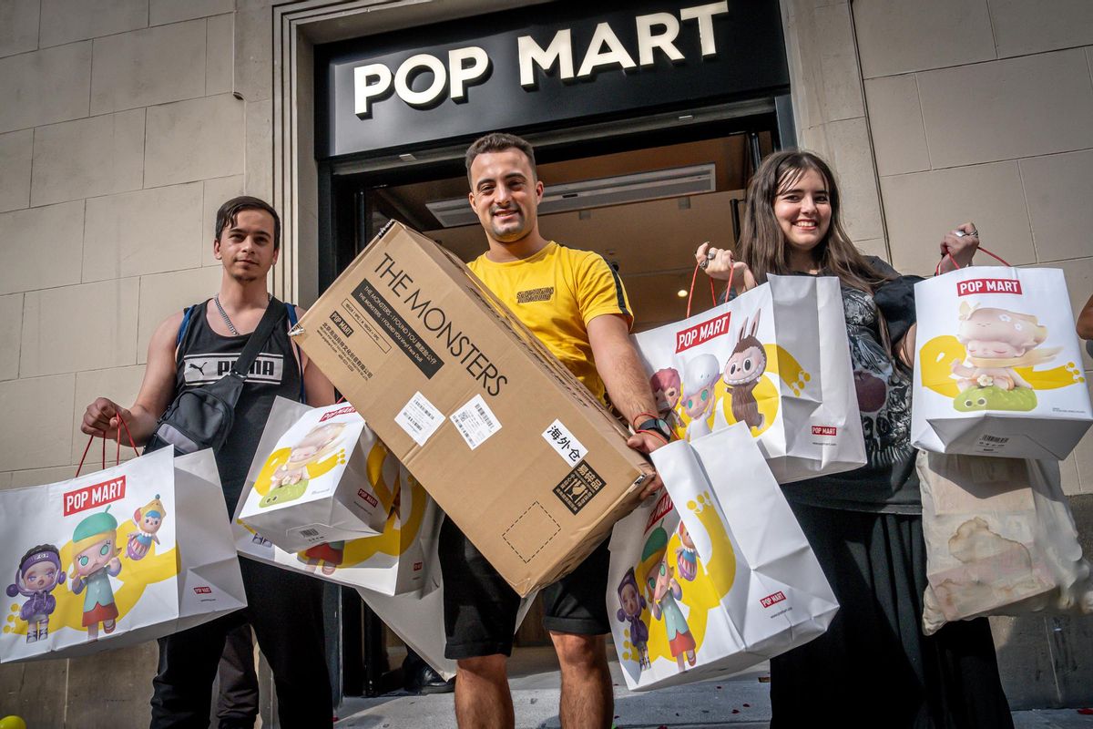 Colas masivas en Pop Mart por la llegada de Labubus a Barcelona