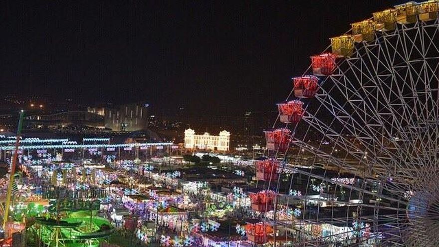 La Junta de Gobierno Local aprueba la convocatoria para elegir el cartel de la Feria de Málaga 2025