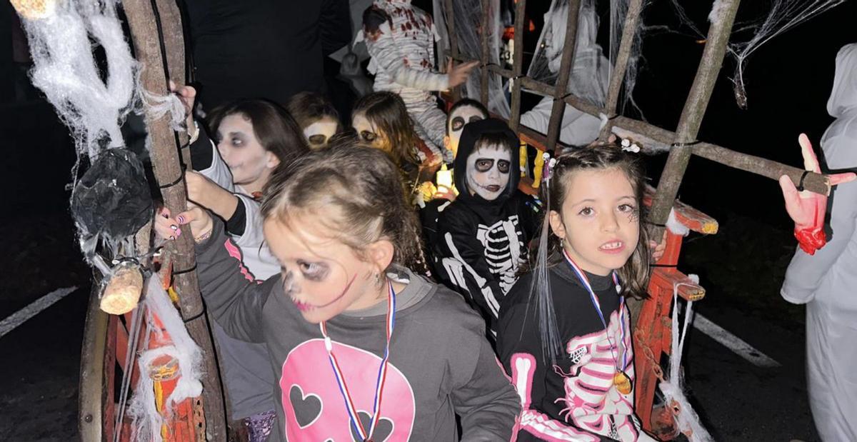 Sabucedo y su desfile de la Santa Compaña triunfan en el MUSA
