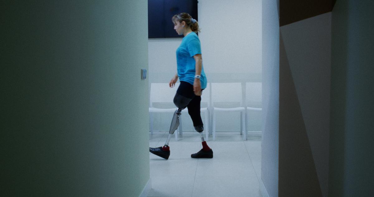 Elena, una de las protagonistas del documental, tenía 22 años cuando cayó a las vías del metro.