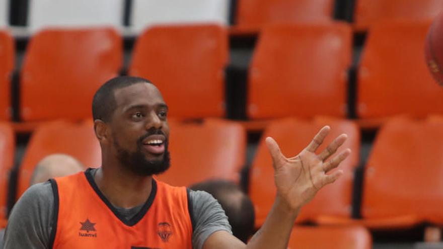 El Valencia Basket espera convencer a Will Thomas