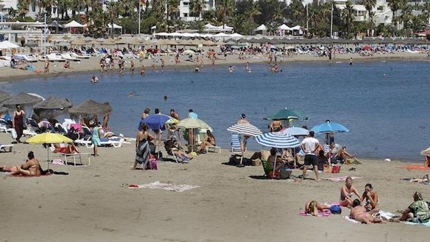 Vista de uno de los rincones de la playa de Puerto Banús, en Marbella.