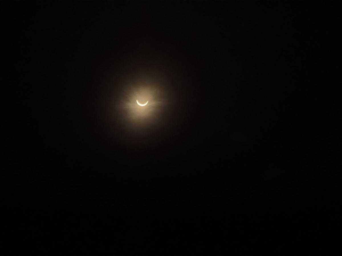 Un momento del eclipse solar desde Loureiro. Un momento del eclipse solar desde Loureiro.