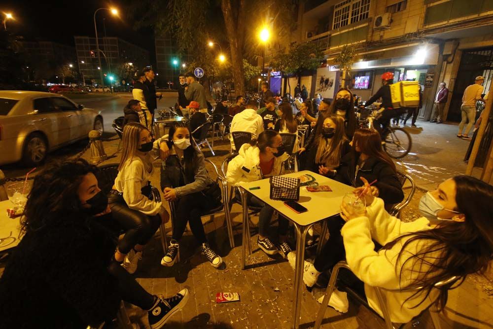 Viernes noche hasta las 10:30