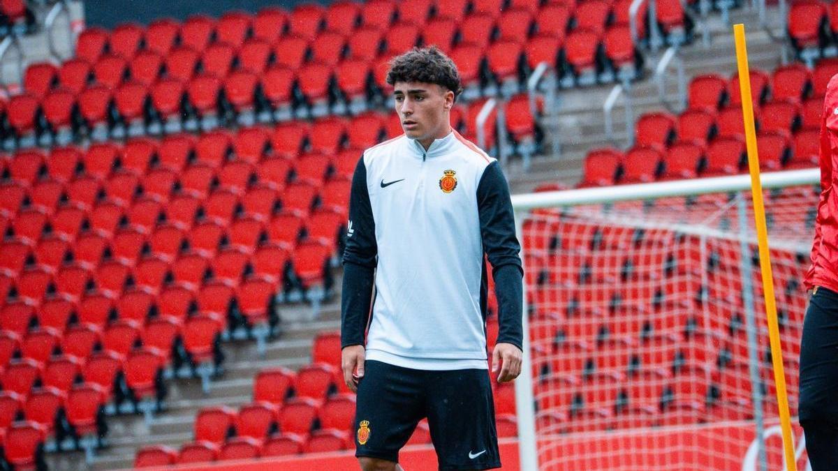 Jan Virgili, ayer en el entrenamiento del Mallorca en Son Moix previo al partido ante el Getafe.