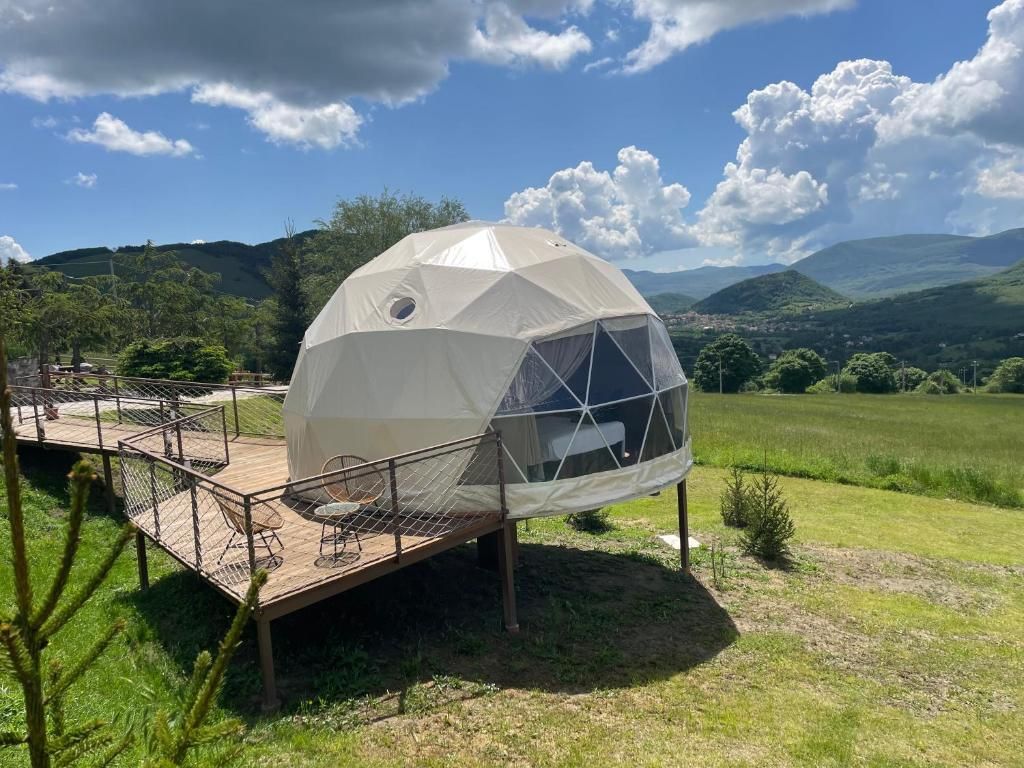GLAMPING DOME