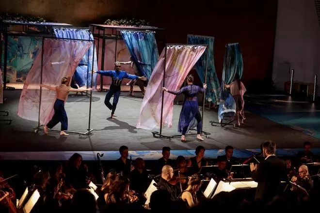 "Romeo y Julieta", coreografía de Asun Noales y música del ADDA Simfònica