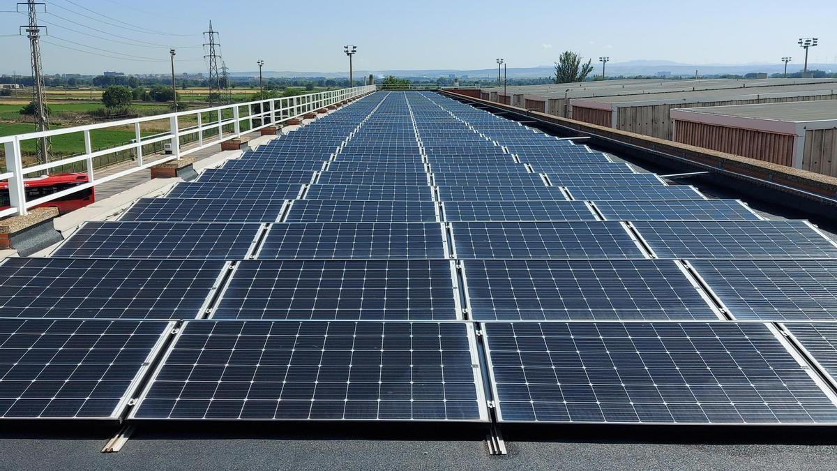 La sede de Avanza en Zaragoza cuenta con placas solares para abastecer las instalaciones.
