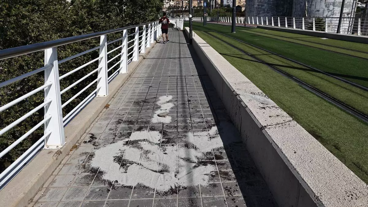Así fue el recorrido del hombre degollado en su huida del asesino