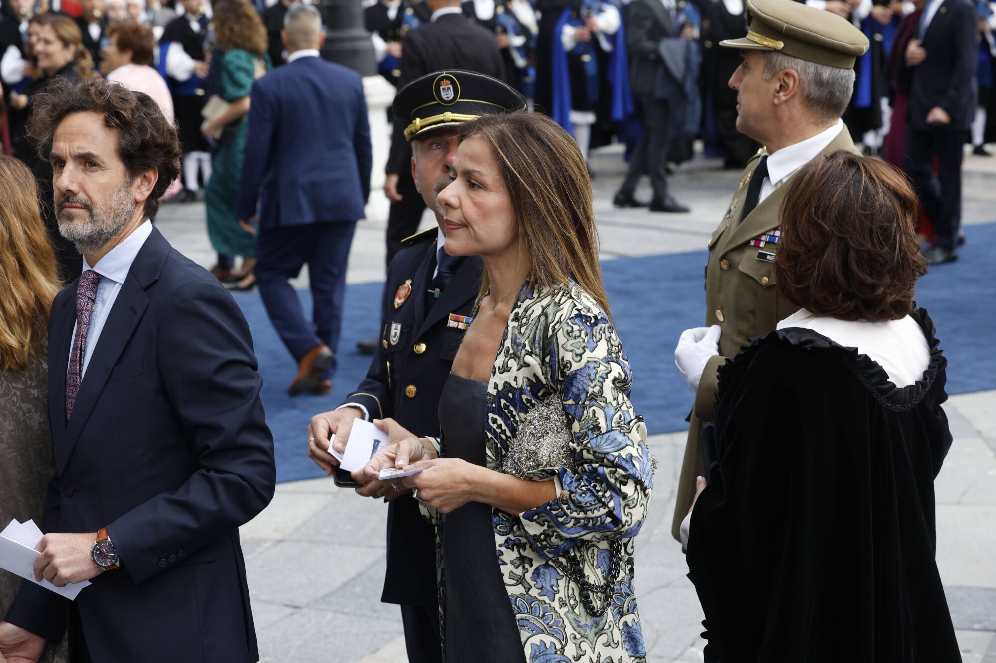  Así fue la llegada de los invitados a los premios "Princesa de Asturias" y su paso por la alfombra azul