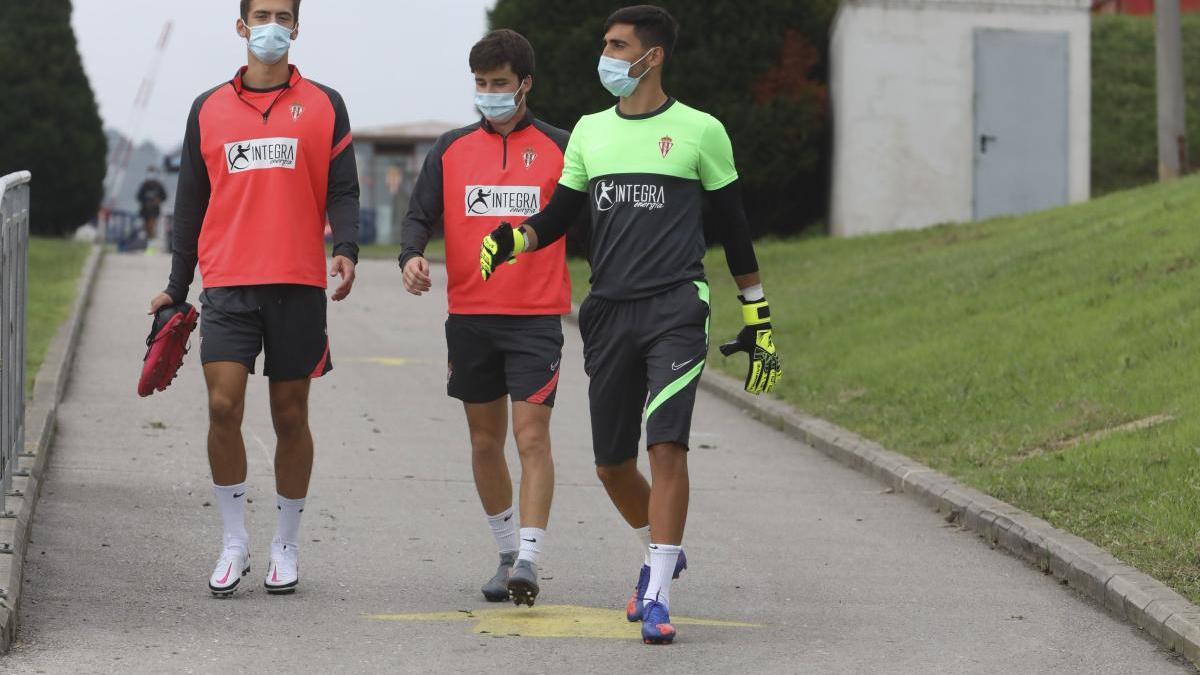 Mariño, junto a Gragera y Guille Rosas, en Mareo.