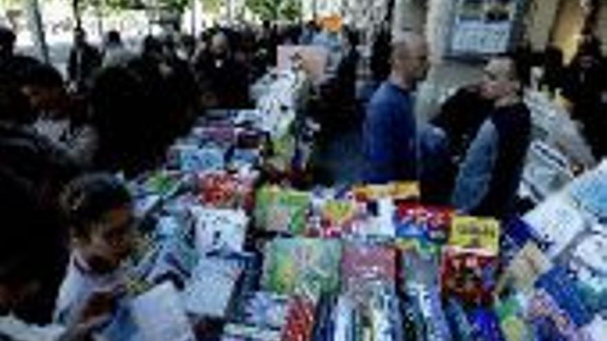 La Feria del Libro se traslada al Paseo de la Independencia