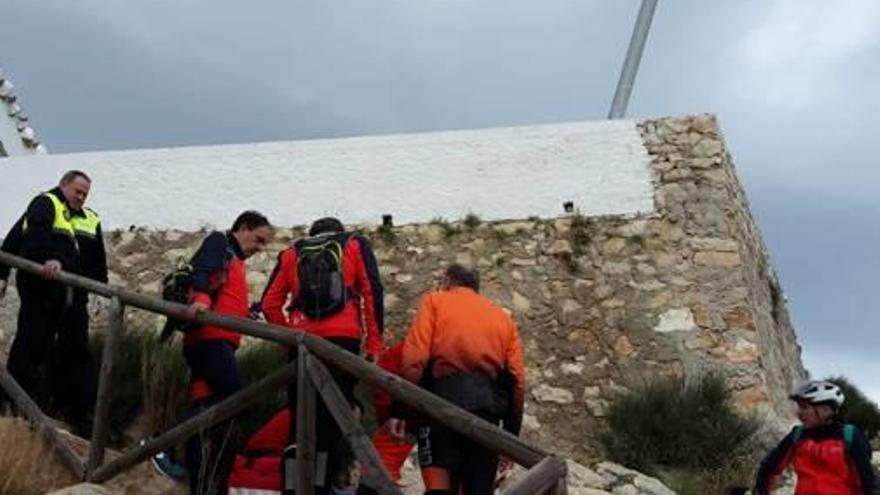 Cae de 4 metros mientras se hacía un selfi en un mirador del Cap de la Nau de Xàbia