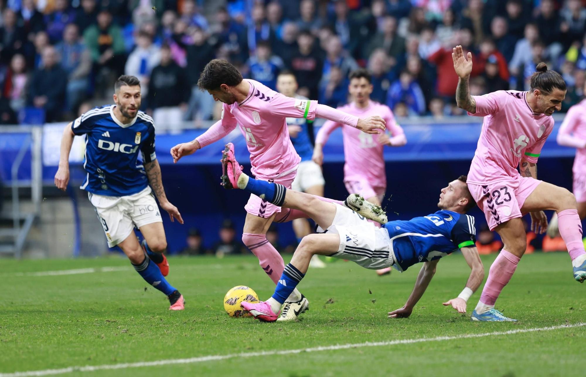 Así fue el partido entre el Real Oviedo y el Eldense