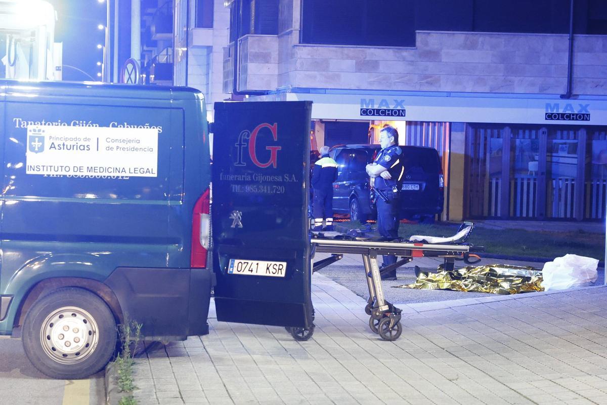 Brutal accidente de tráfico en Gijón con dos fallecidos