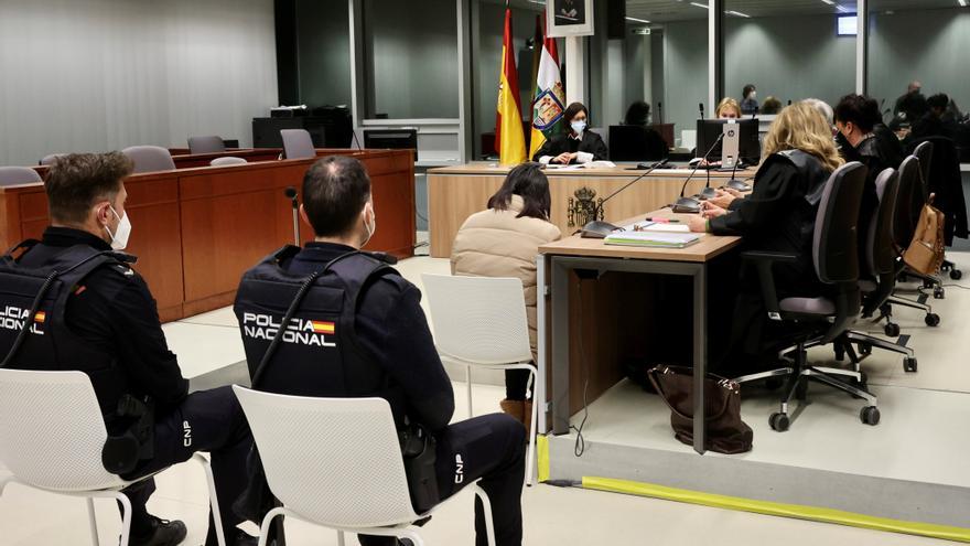 Un jurado condena por asesinato a la acusada de matar a su hija en Logroño