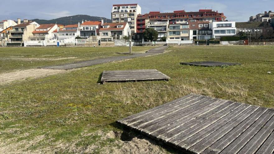 Fajardo critica al alcalde por “incumplir” los plazos anunciados para eliminar el cadillo en A Compostela