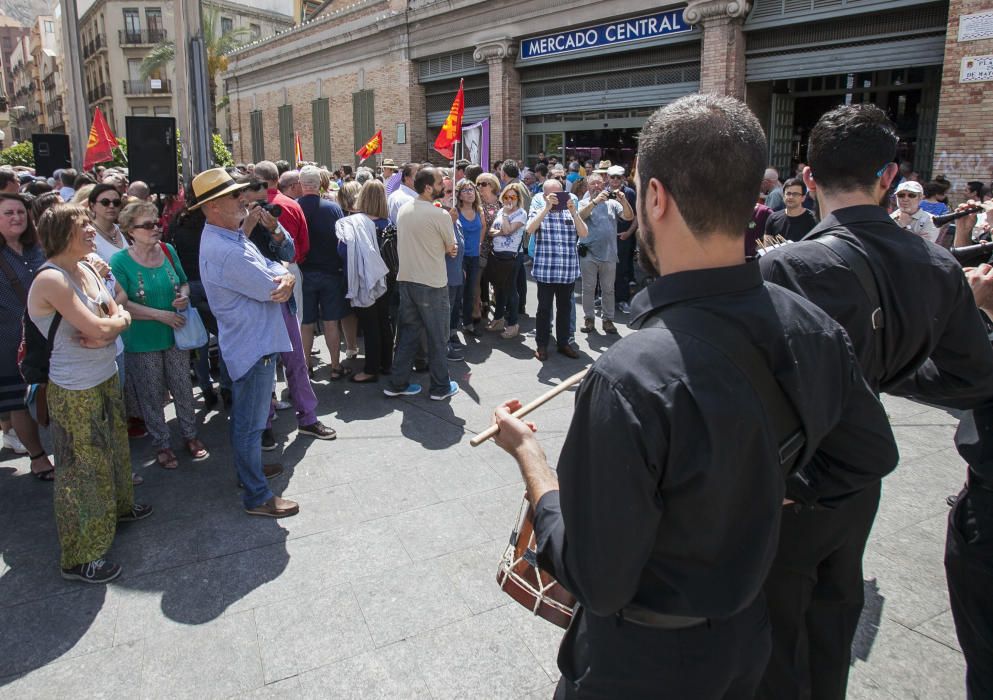 Homenaje a las víctimas del bombardeo del Mercado