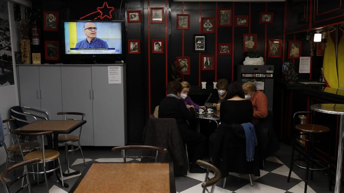 Reapertura del interior de los bares en Zamora.