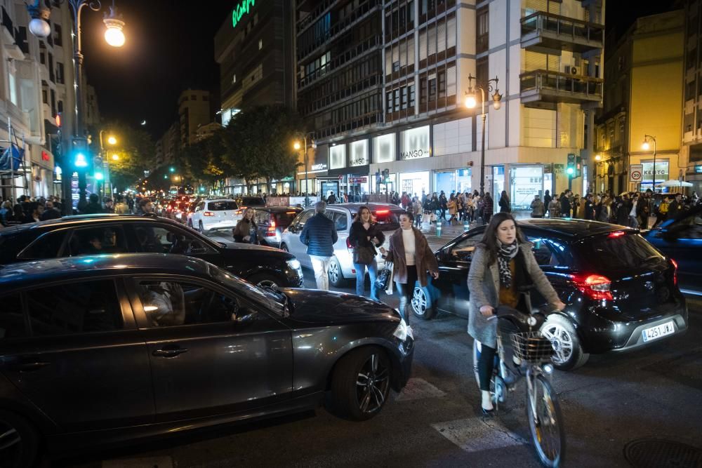 Atascos en València por el 'Black Friday'