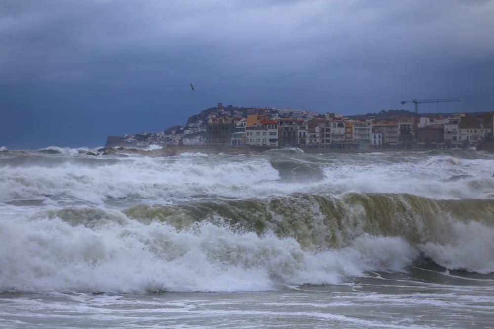 Fort onatge a l'Escala