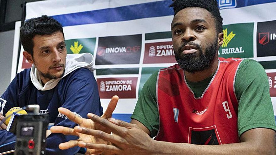 Namdi Okonkwo ya está en Zamora y podrá jugar este  domingo con el Innova Chef ante Algeciras