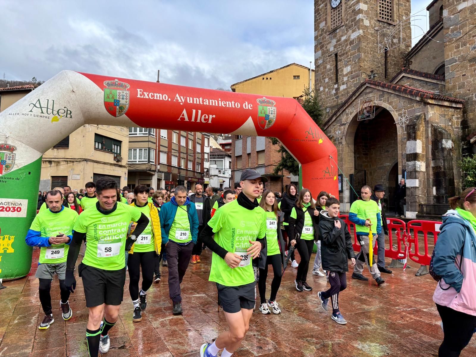 Marcha de la Asociación Española Contra el Cáncer (AECC) en Moreda
