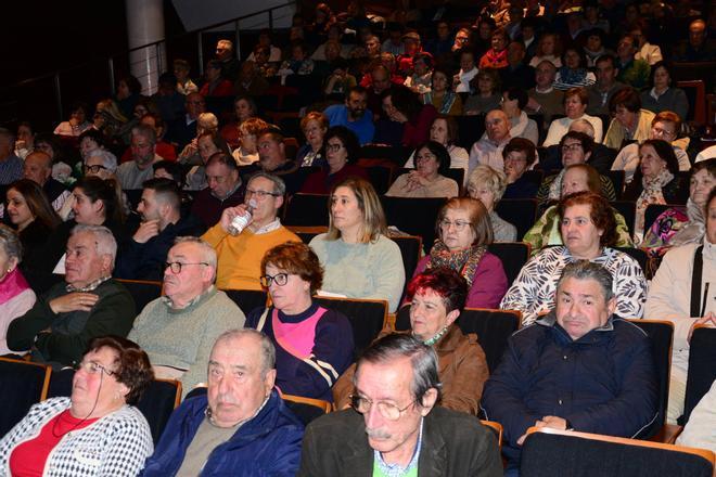 La I Gala da Muller, de carácter solidario, de la Asociación de Mulleres Rurais Mar e Agro de Bueu