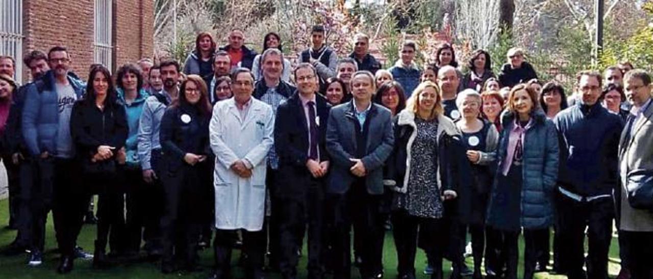 Imagen de grupo de las familias afectadas por esta enfermedad, entre ellas las mallorquinas, en un reciente Congreso para hablar de ella celebrado en el Hospital NiÃ±o JesÃºs de Madrid.