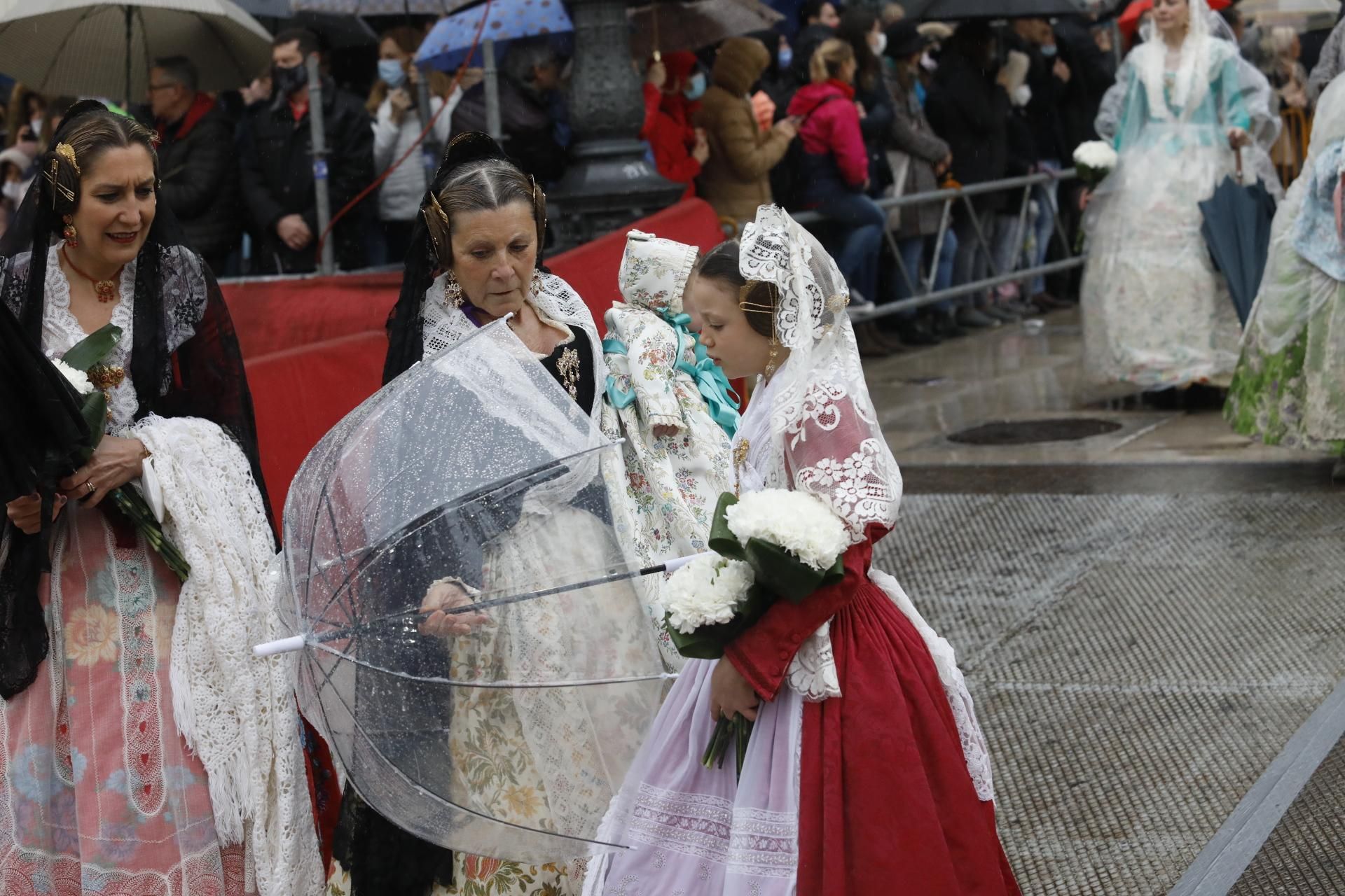 Búscate en el primer día de ofrenda por la calle Quart (entre las 18:00 a las 19:00 horas)