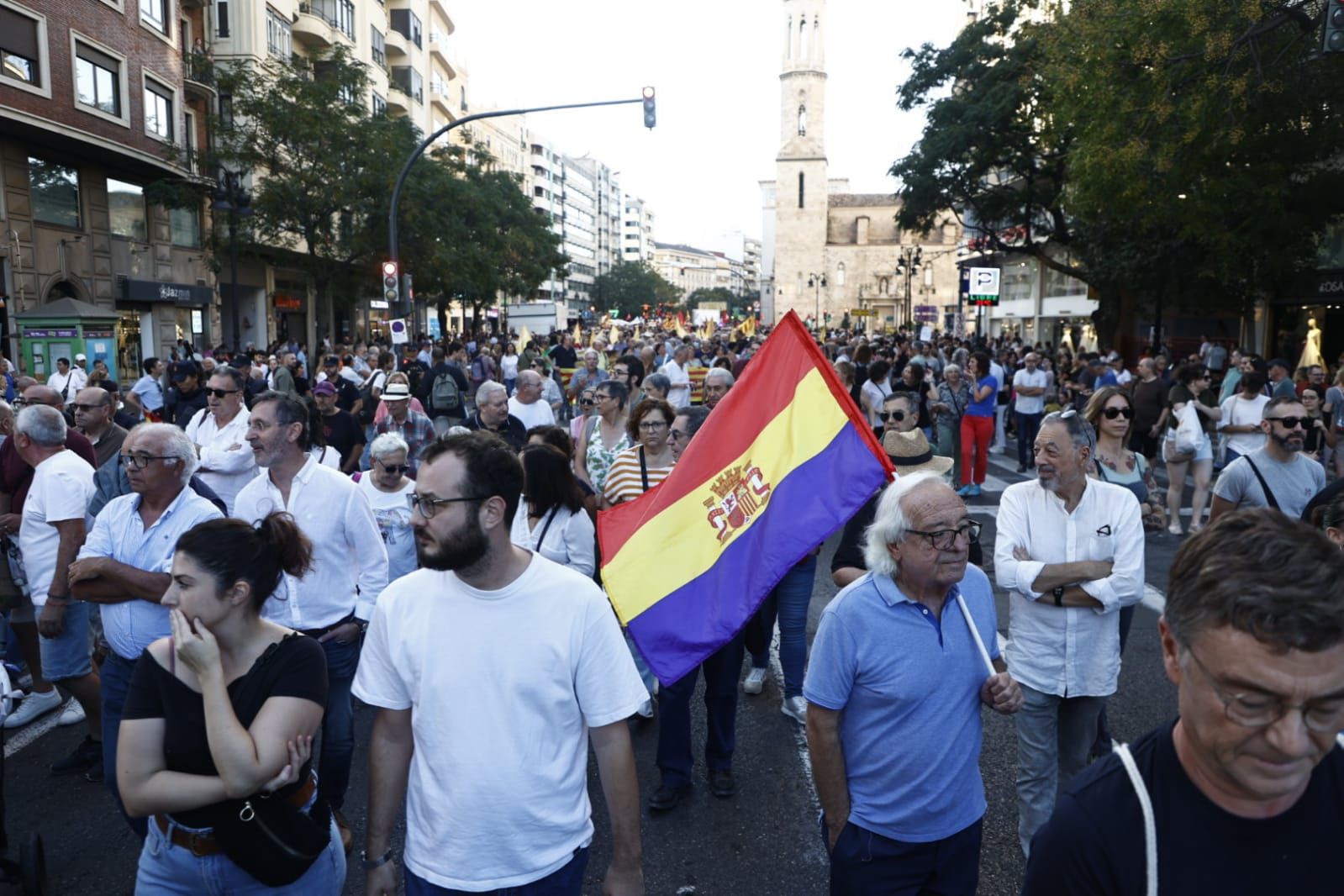 Todas las fotografías de la manifestación del 9 d'Octubre en València