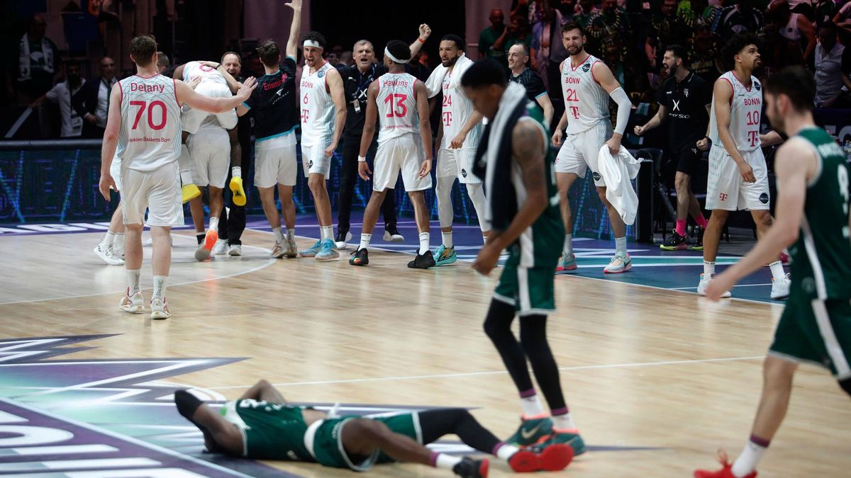 El Unicaja  perdió el año pasado contra el Telekom Bonn en semifinales.