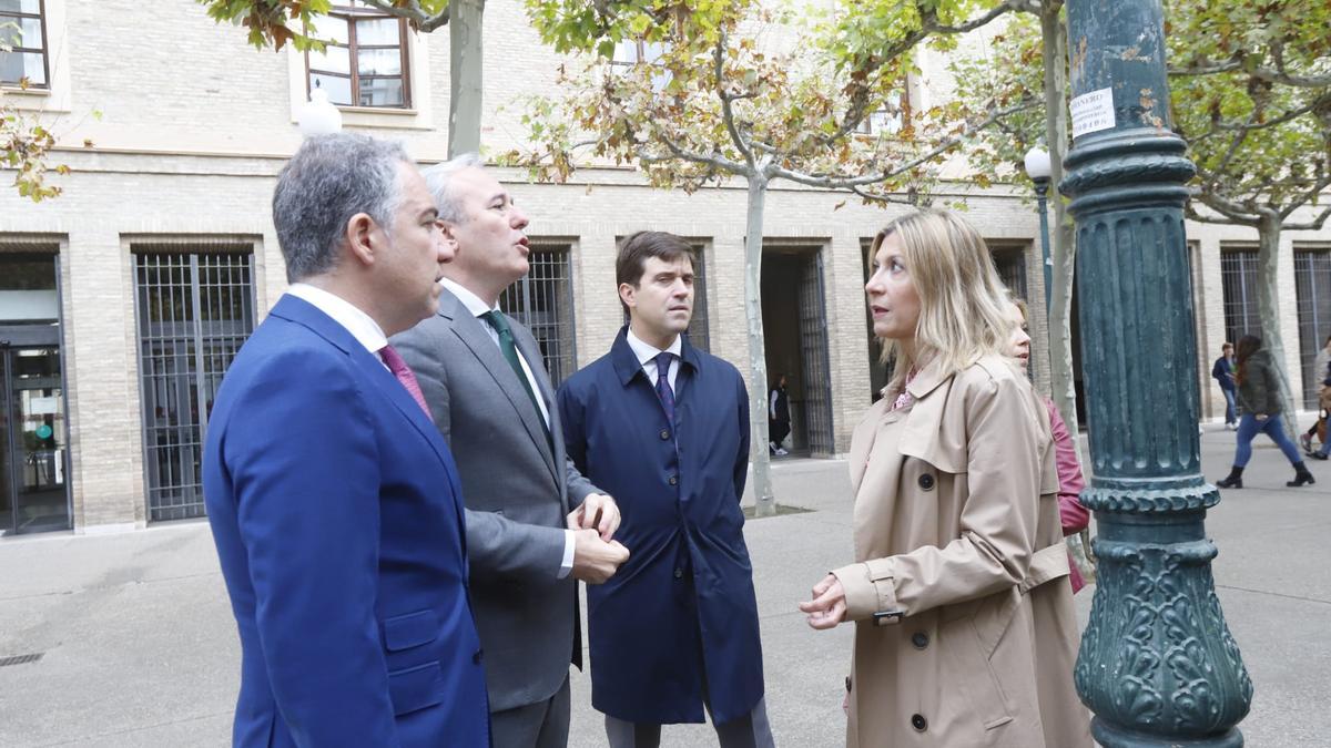 Bendodo, Azcón, Celma y Vaquero, momentos antes de la comparecencia de prensa frente al Pignatelli.