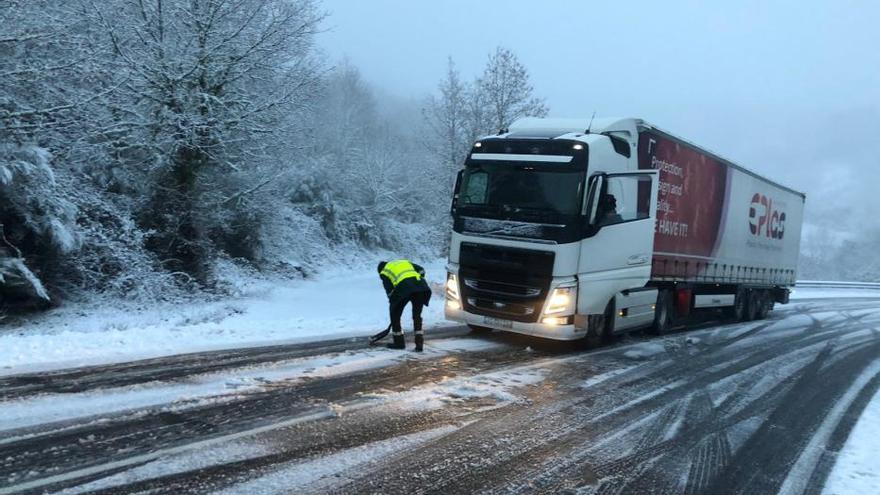 La borrasca Helena en Galicia deja un reguero de incidencias