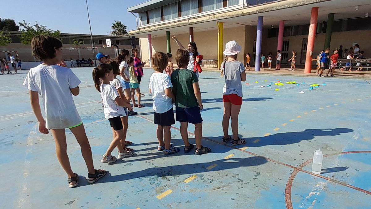 Varios los niños y niñas participantes en l’Escola de Estiu de Riba-roja.