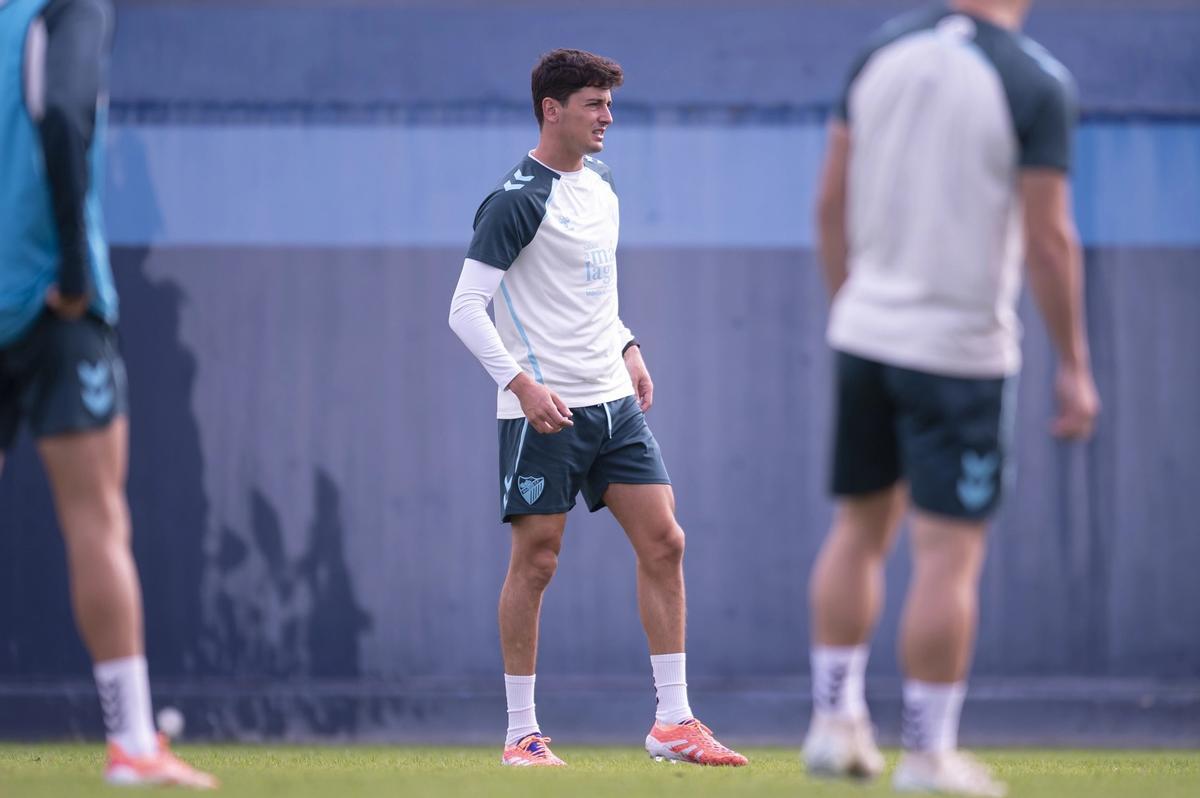 Carlos Dotor, durante el entrenamiento de ayer.