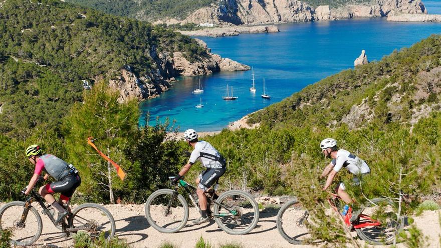 Conway-CDC Trujillo, nuevo equipo para la Vuelta a Ibiza