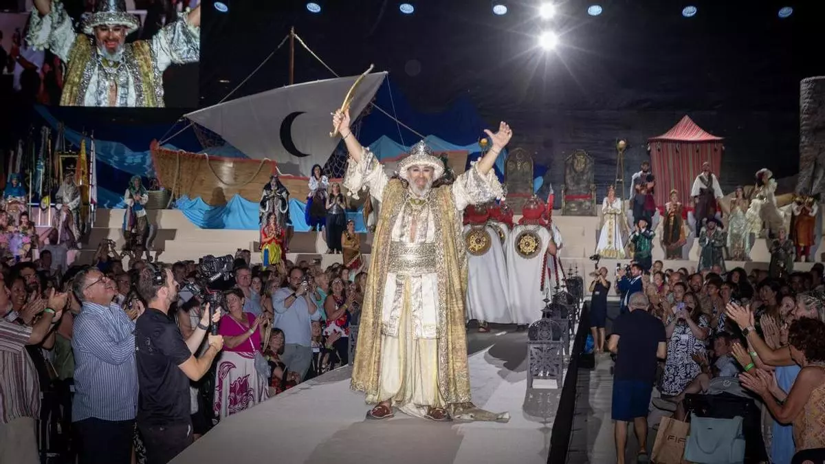 La Vila Joiosa presenta los cargos de las fiestas de Moros y Cristianos de 2026