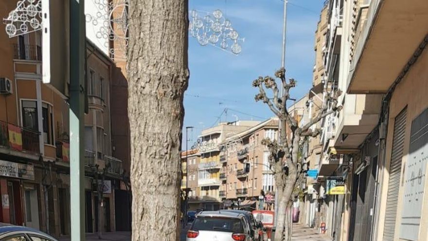 El Ayuntamiento de Cehegín mejora los ornamentos de la vía pública