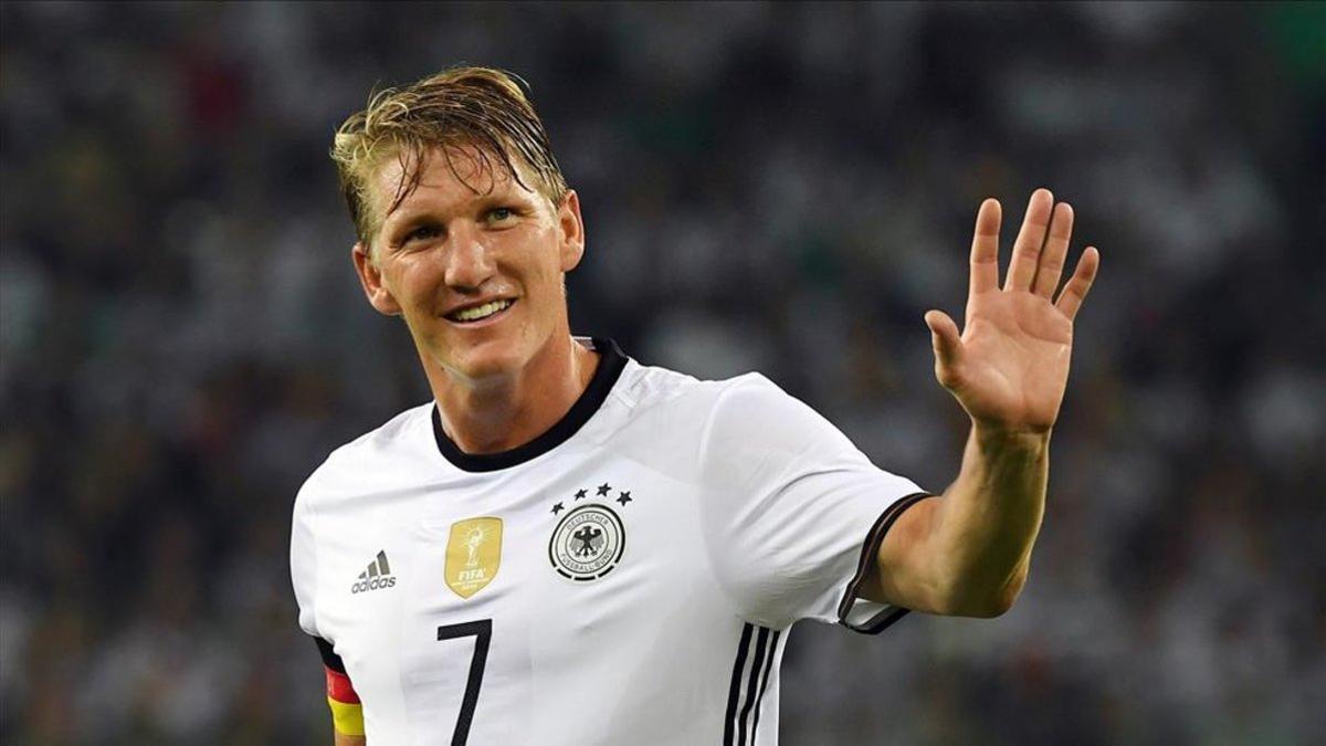 Bastian Schweinsteiger en un partido con la selección de Alemania