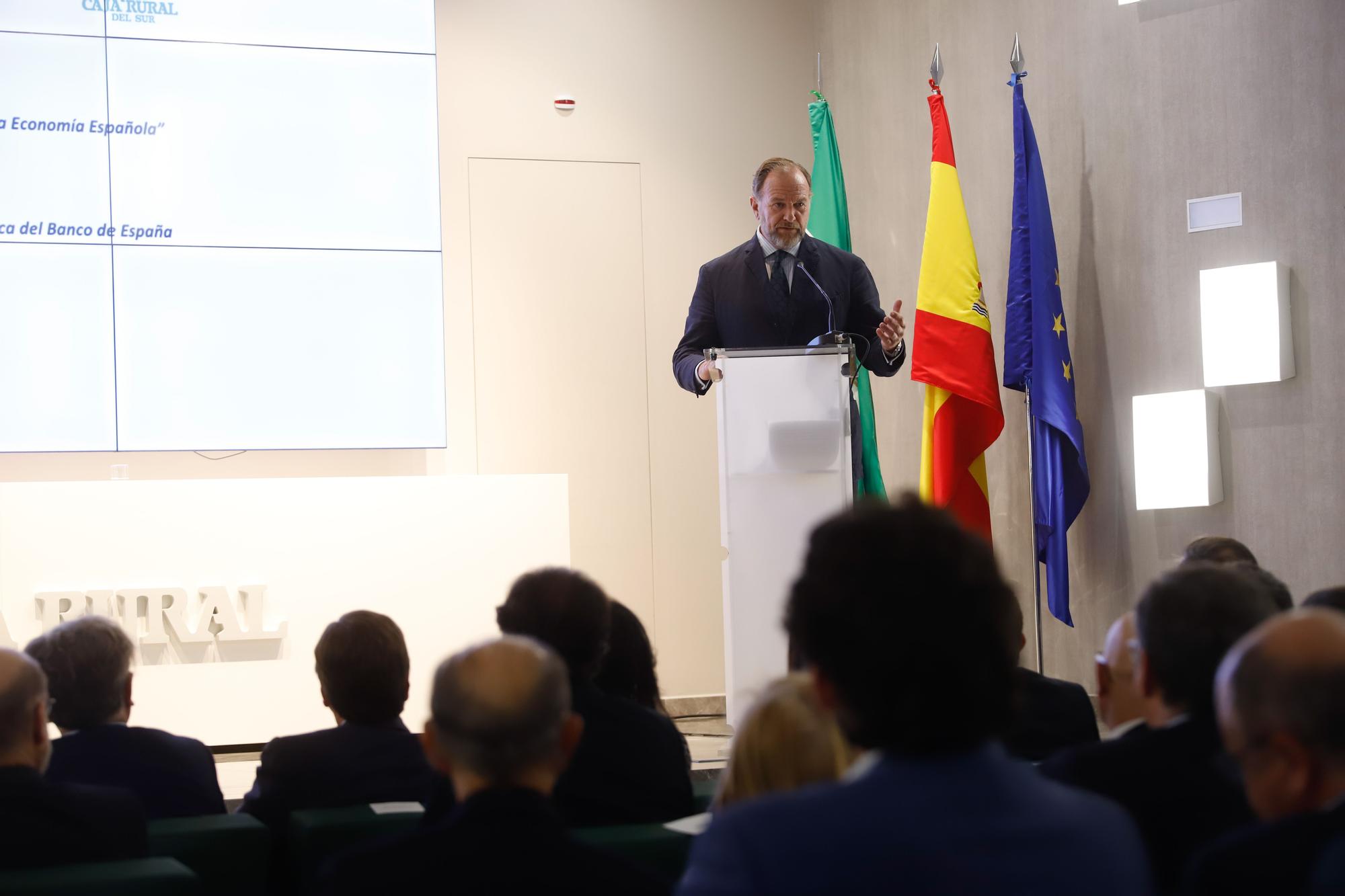 Ángel Gavilán ofrece una conferencia sobre economía española