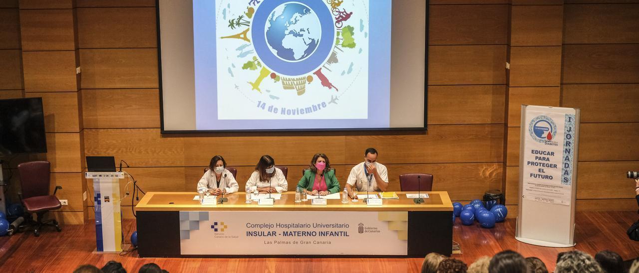 Un instante de las jornadas celebradas este lunes en el Hospital Universitario Insular de Gran Canaria.