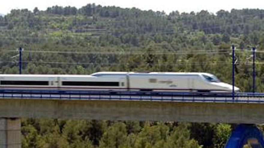 El AVE llegará a Valencia y a la frontera francesa en 2010