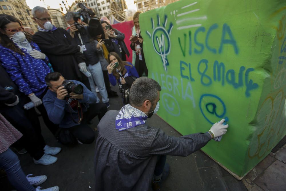 Proceso creativo de la falla municipal