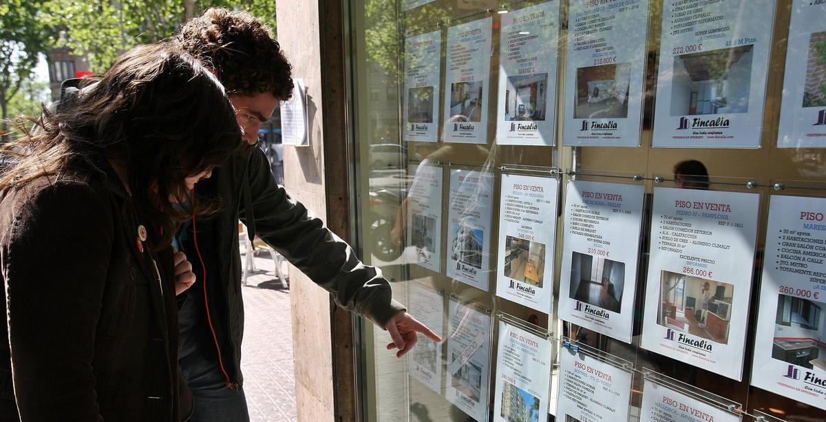 Anuncios de venta de pisos en Barcelona.