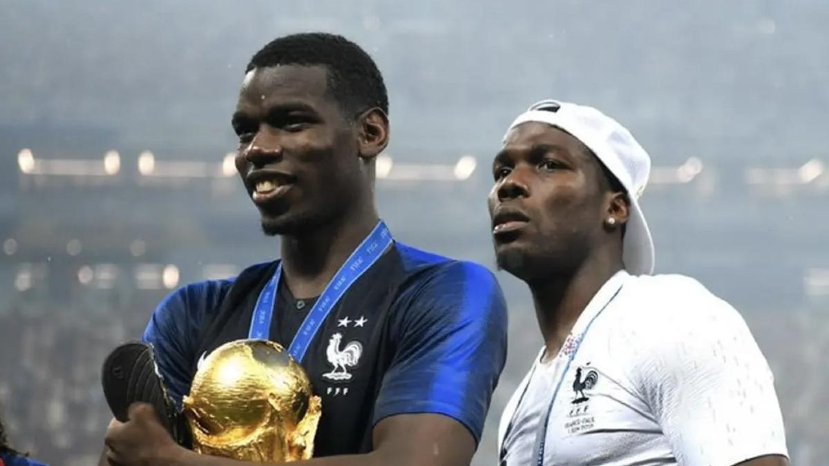 Paul y Mathias Pogba tras ganar el Mundial