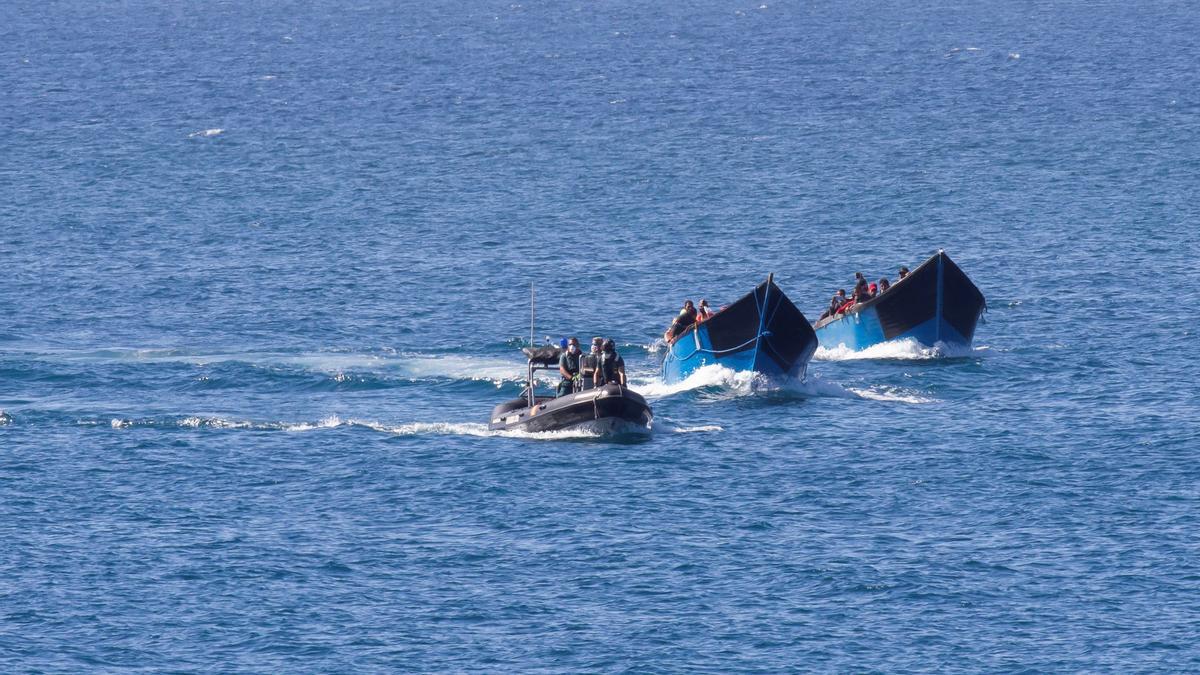 La Guardia Civil intercepta dos pateras y las conduce a puerto de Arguineguín